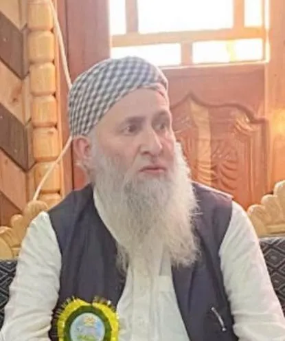 Maulana Sirajulhaq Sahib - Academic director 